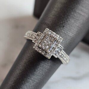Womens Vintage Estate 10K White Gold Diamond Ring, 3.7g E2229